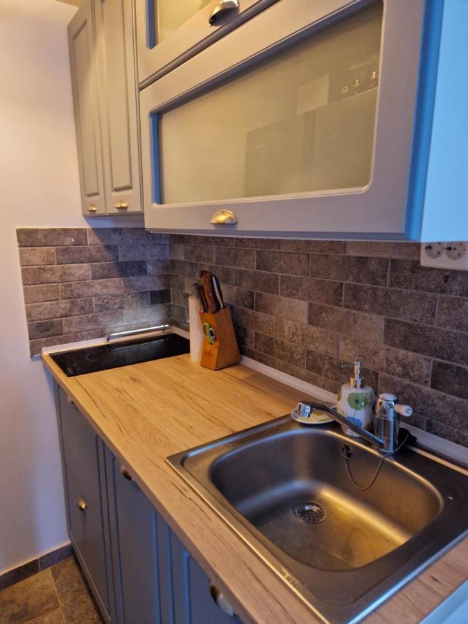 Apartamento Evelyn'S Place Braşov Exterior foto